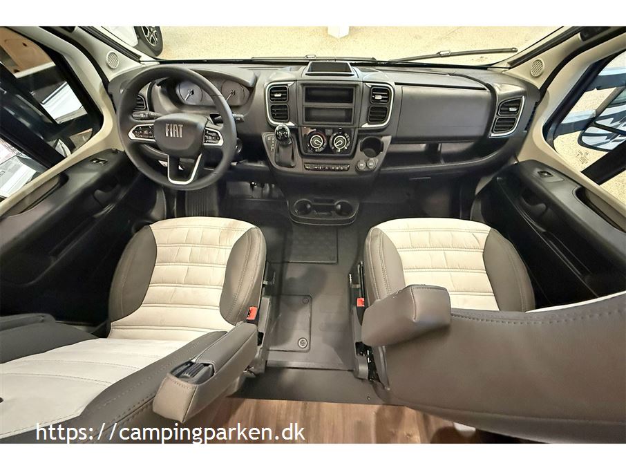 SunLight T67 Adventure