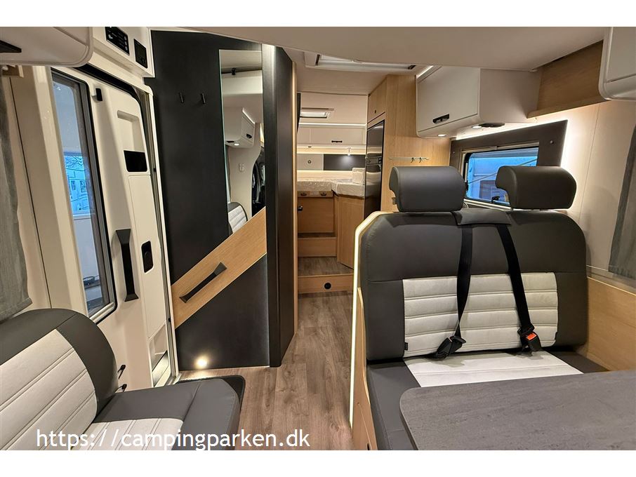 SunLight T67 Adventure