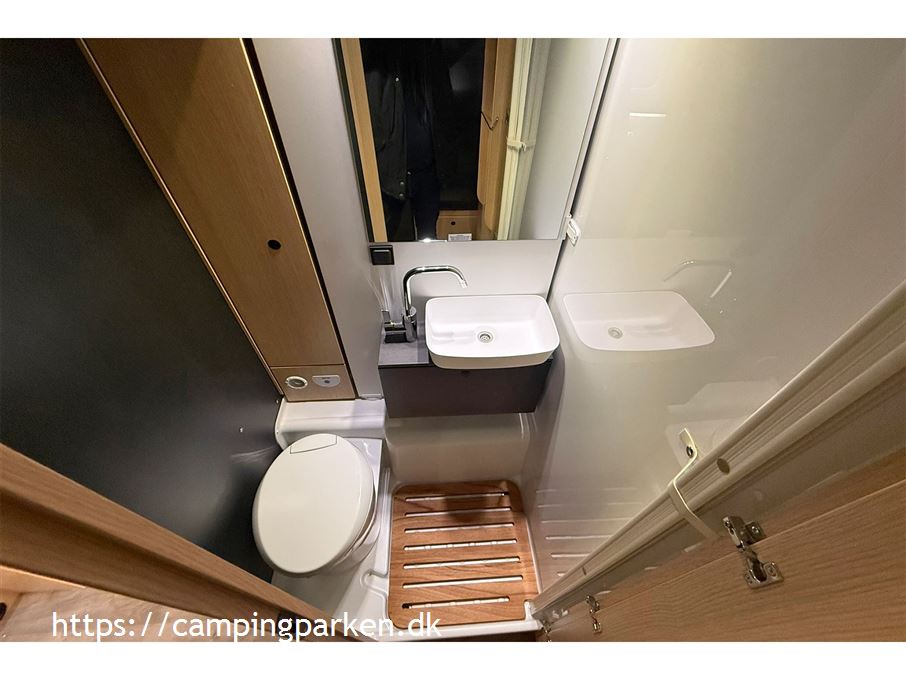 SunLight T67 Adventure