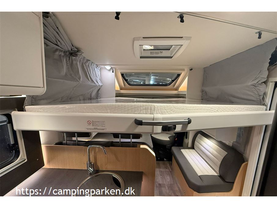 SunLight T67 Adventure