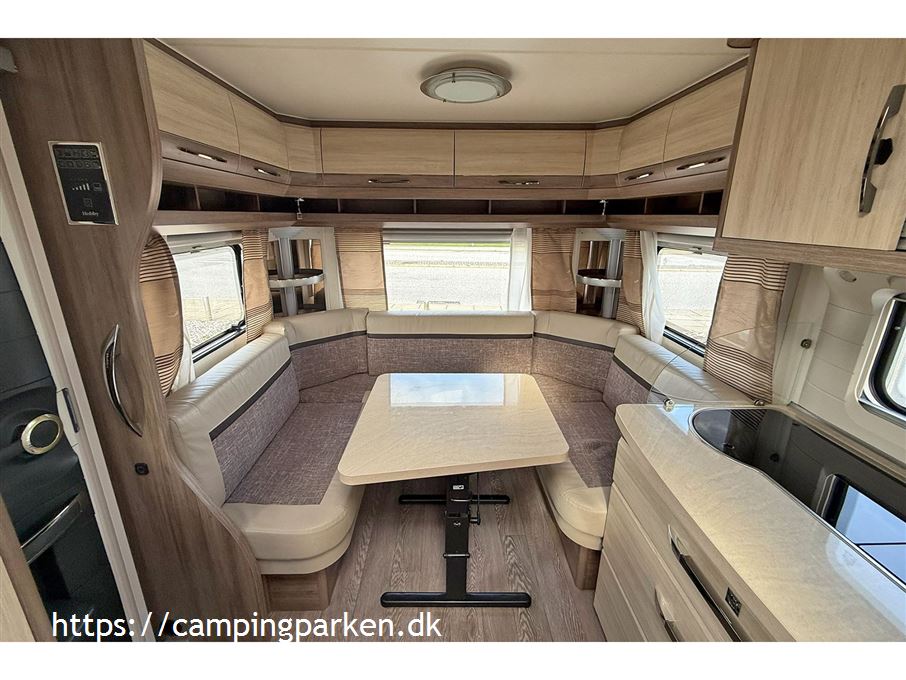 Hobby De Luxe 460 UFe