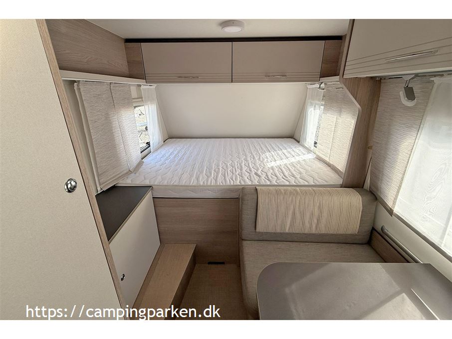 Bürstner Premio Life 425