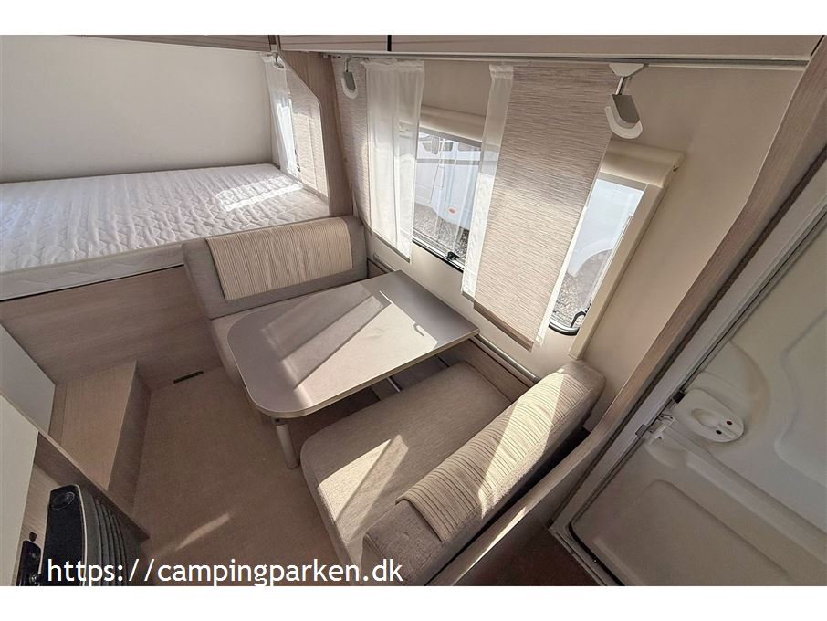 Bürstner Premio Life 425