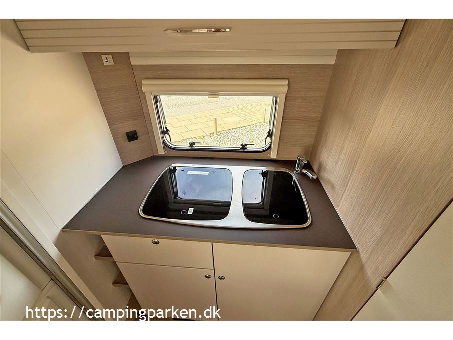Bürstner Premio Life 425