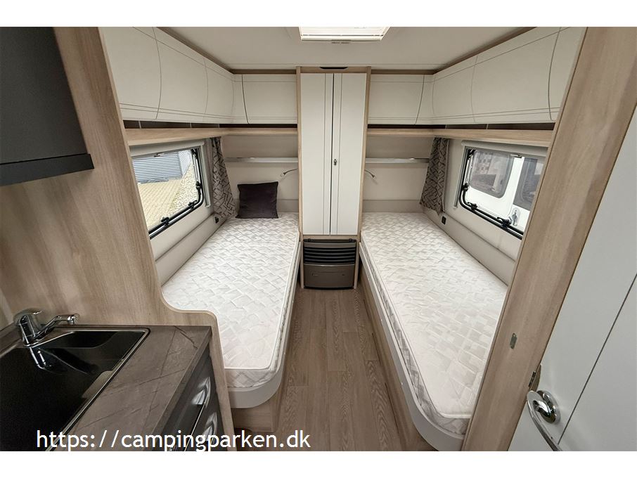 Hobby De Luxe 460 LU