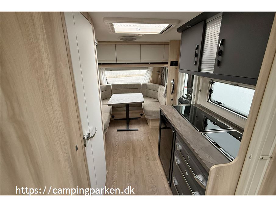 Hobby De Luxe 460 LU