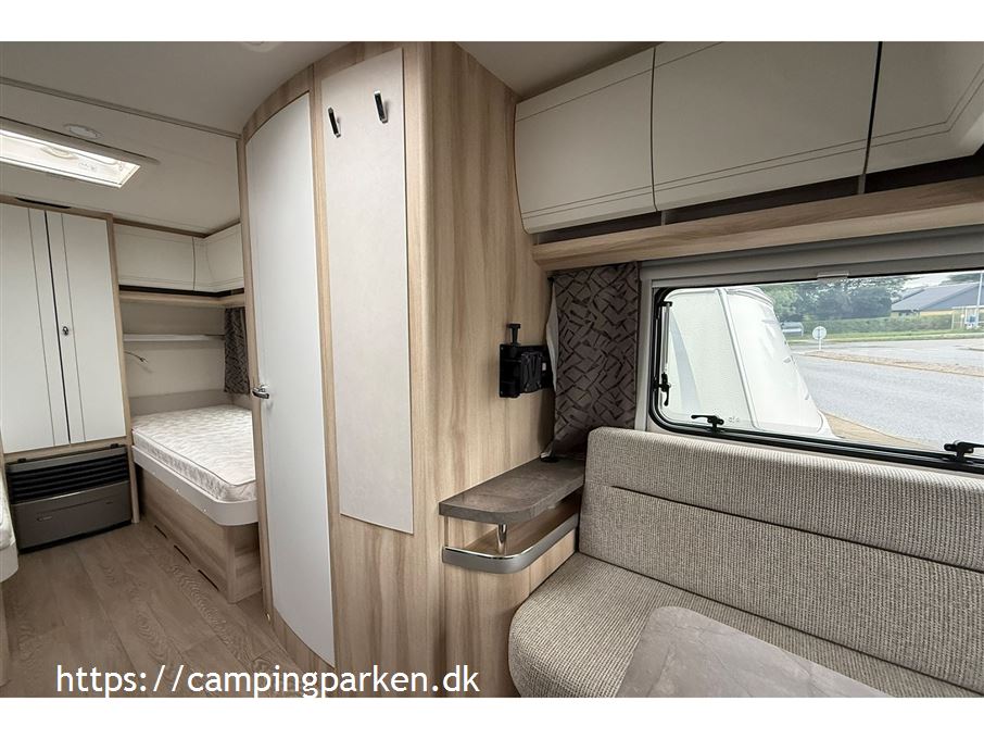 Hobby De Luxe 460 LU