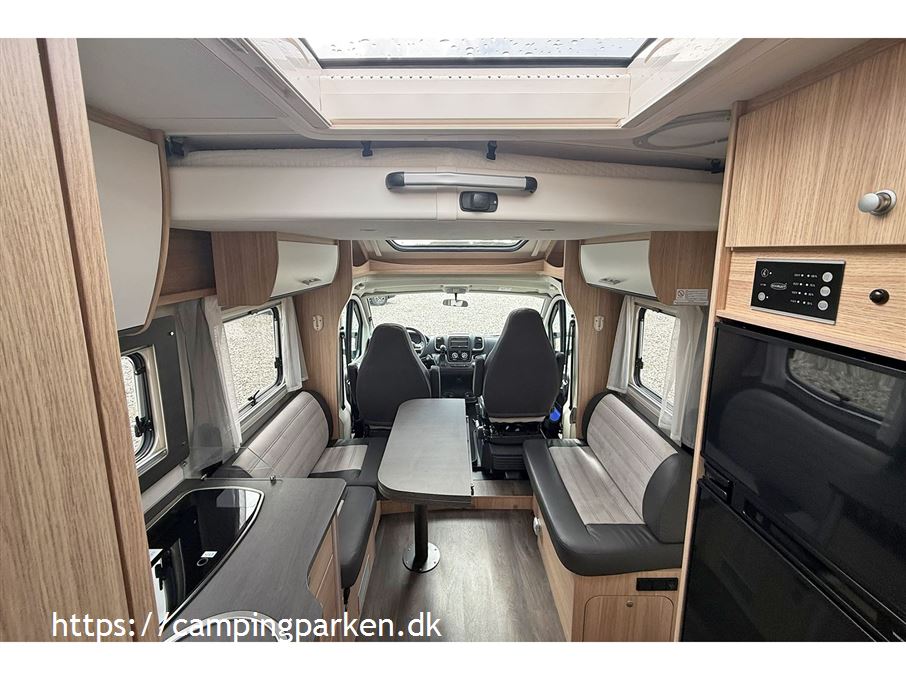 SunLight T 69 LC Adv. Line