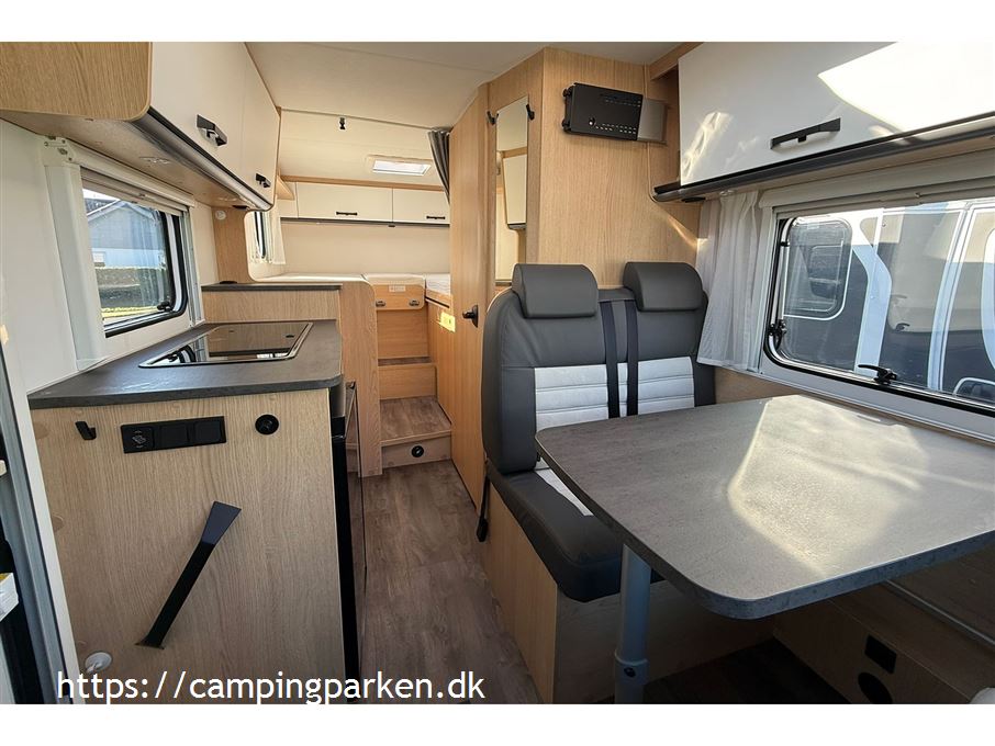 SunLight Van V66 Adventure