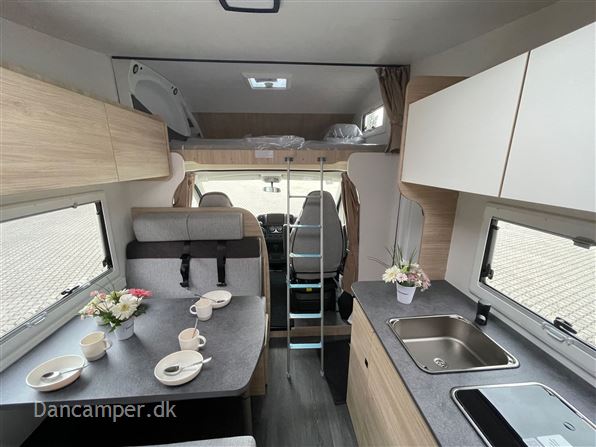 Chausson C727 First Line