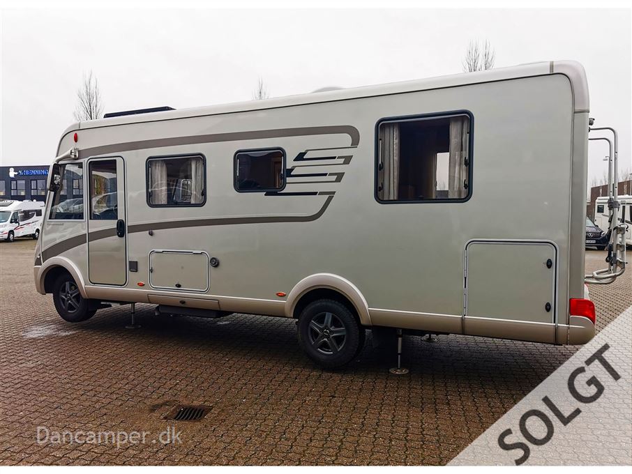 Hymer B 698