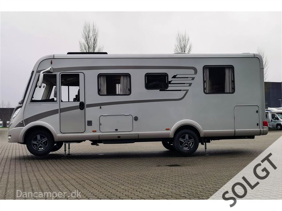 Hymer B 698