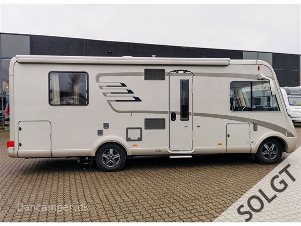 Hymer B 698