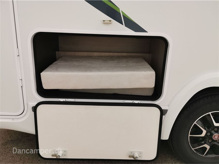 Chausson Special Edition 757