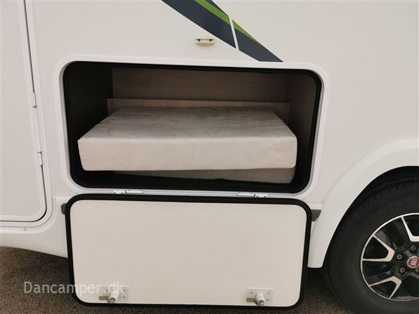 Chausson Special Edition 757
