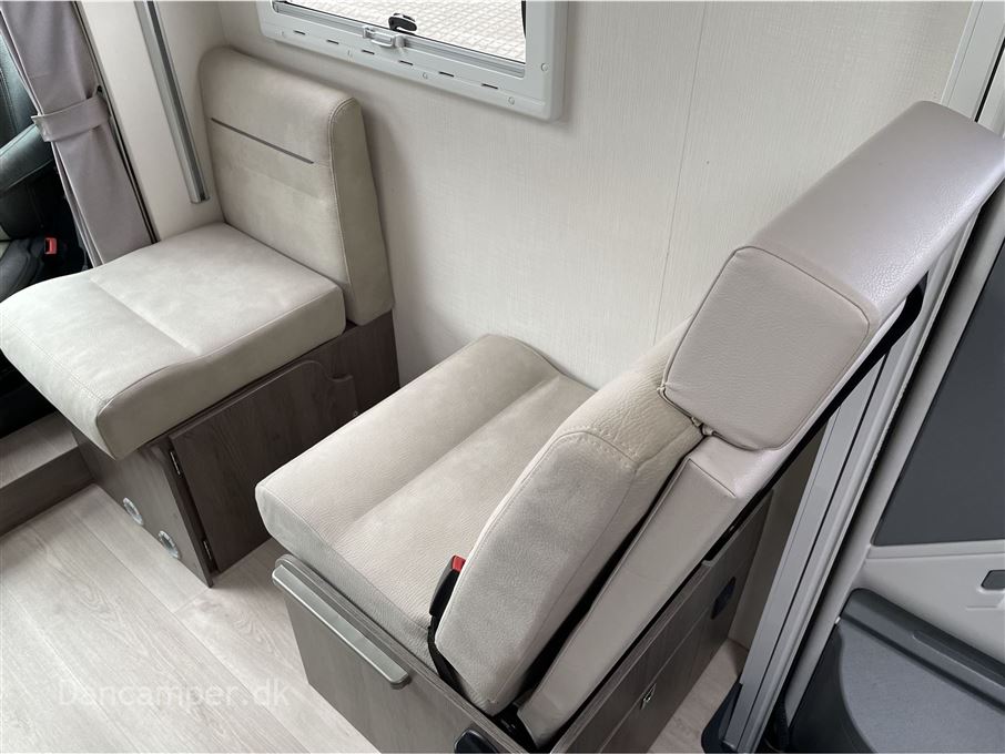 Chausson Titanium 640