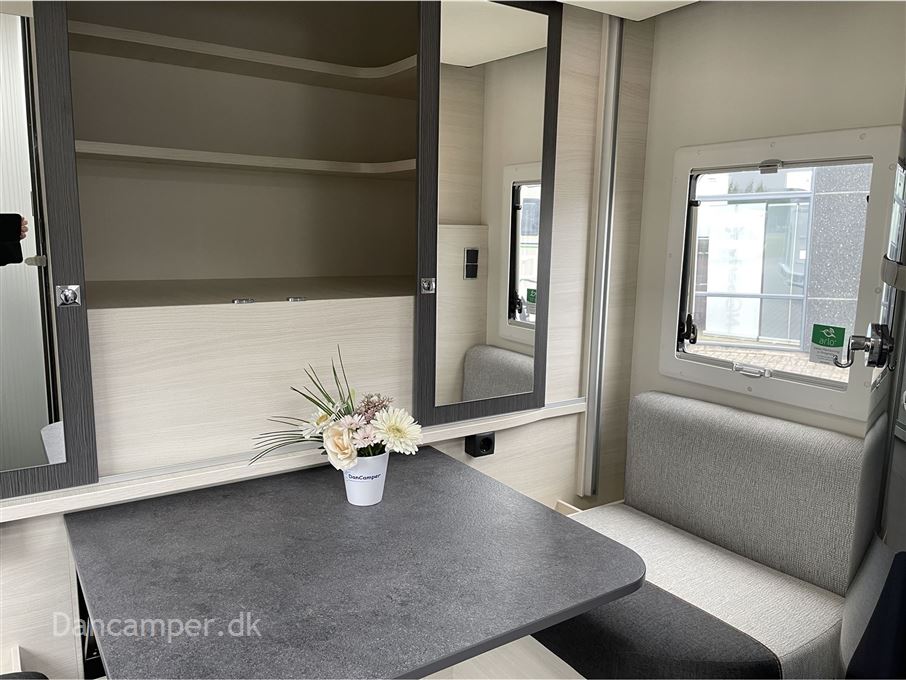 Chausson Welcome Premium 716