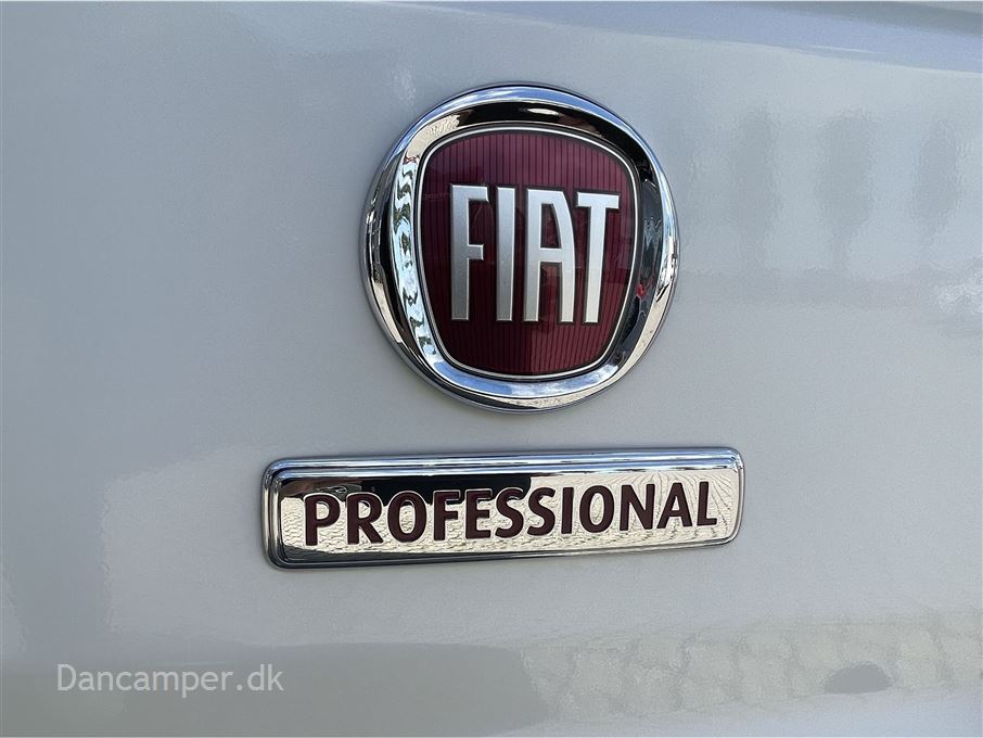 Carthago premium van 640 LE