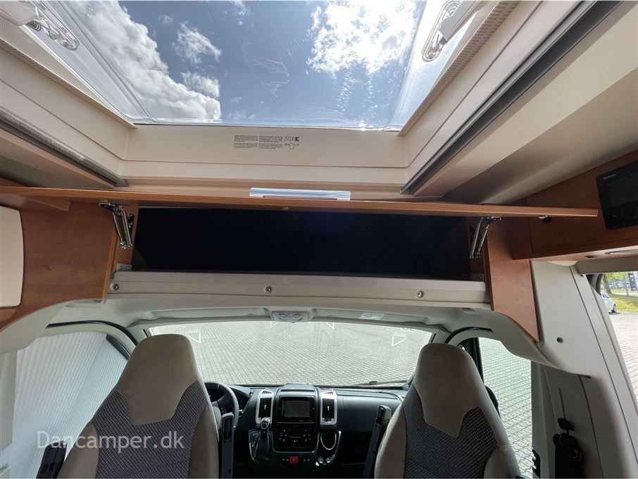 Carthago premium van 640 LE