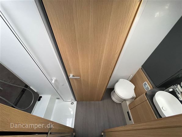 Adria Coral Plus S 670 SL