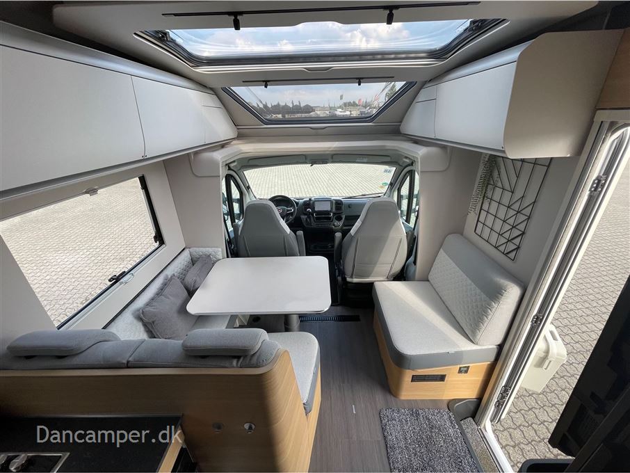 Adria Coral Plus S 670 SL