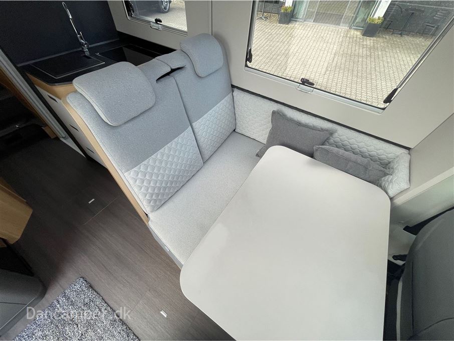 Adria Coral Plus S 670 SL