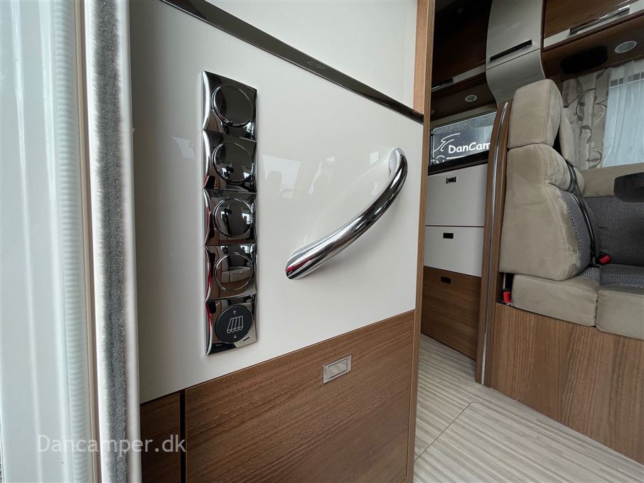 Carthago compactline 144 LE