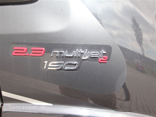 Carthago van 640 LE Chaming Charming