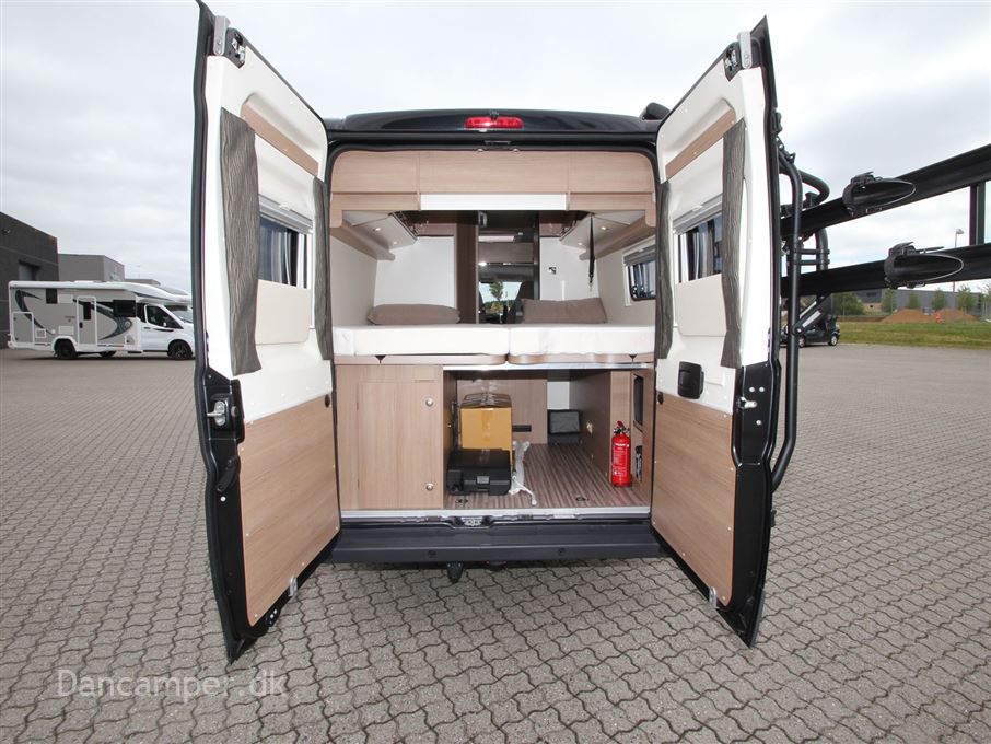 Carthago van 640 LE Chaming Charming