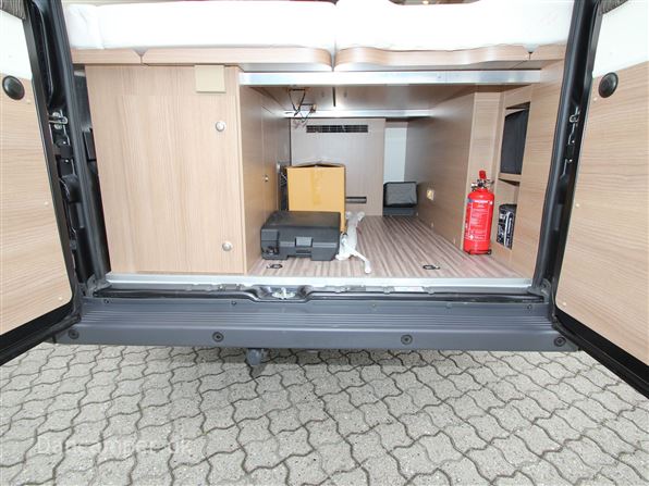 Carthago van 640 LE Chaming Charming