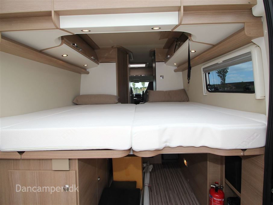 Carthago van 640 LE Chaming Charming