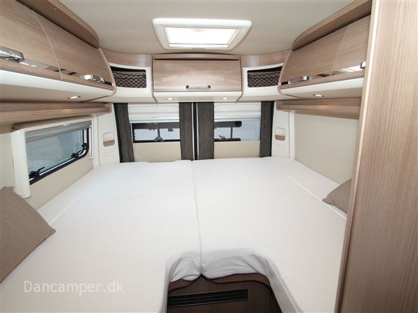 Carthago van 640 LE Chaming Charming