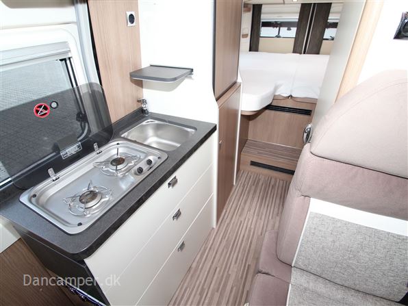 Carthago van 640 LE Chaming Charming