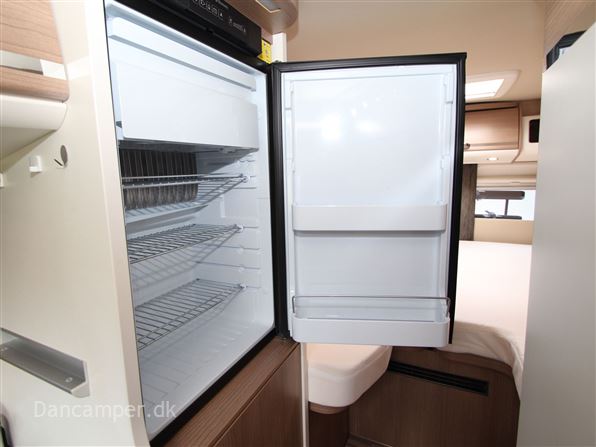 Carthago van 640 LE Chaming Charming