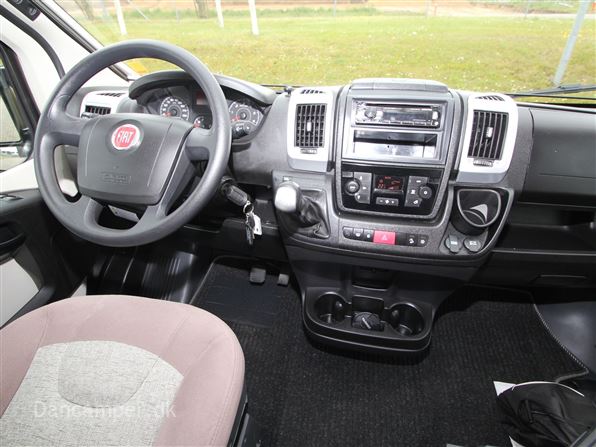 Carthago van 640 LE Chaming Charming