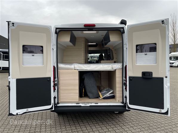 Chausson First Line V594