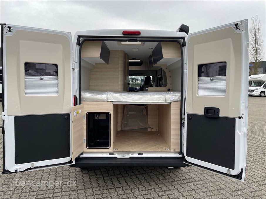 Chausson First Line V594