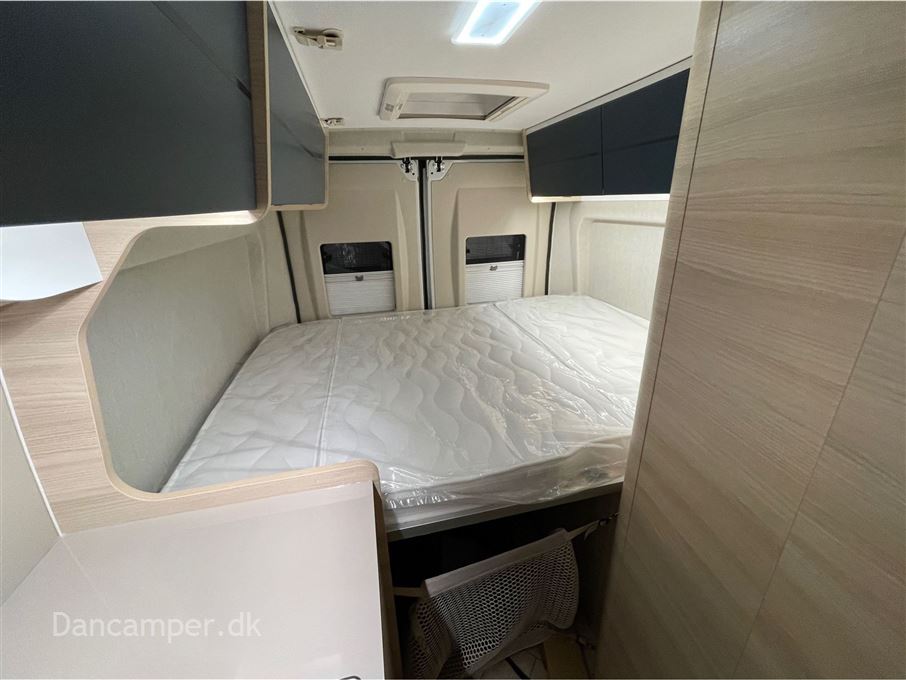Chausson First Line V594
