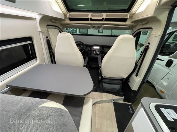 Chausson ROAD LINE V594 VIP MAX