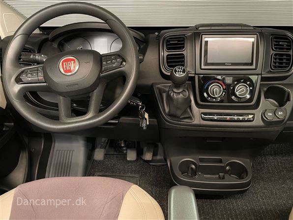 Chausson ROAD LINE V594 VIP MAX