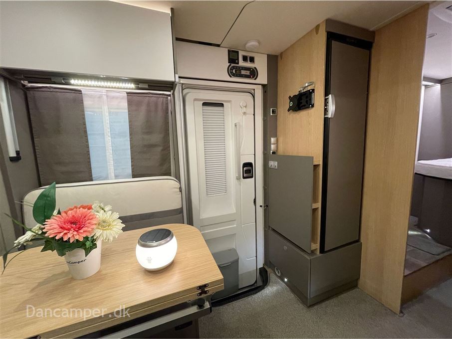 LMC Tourer H 720 Lift