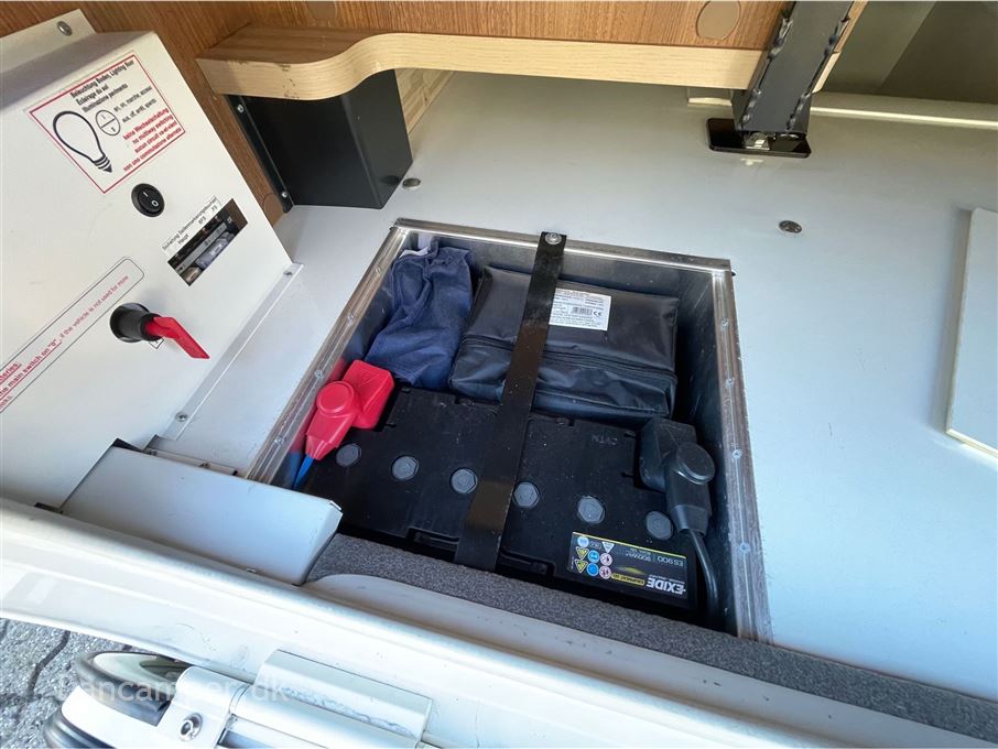 Carthago tourer I 143 LE