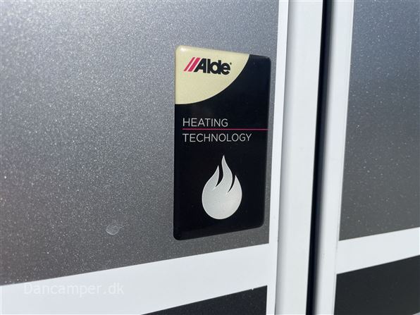 Knaus Sun I 700 LEG