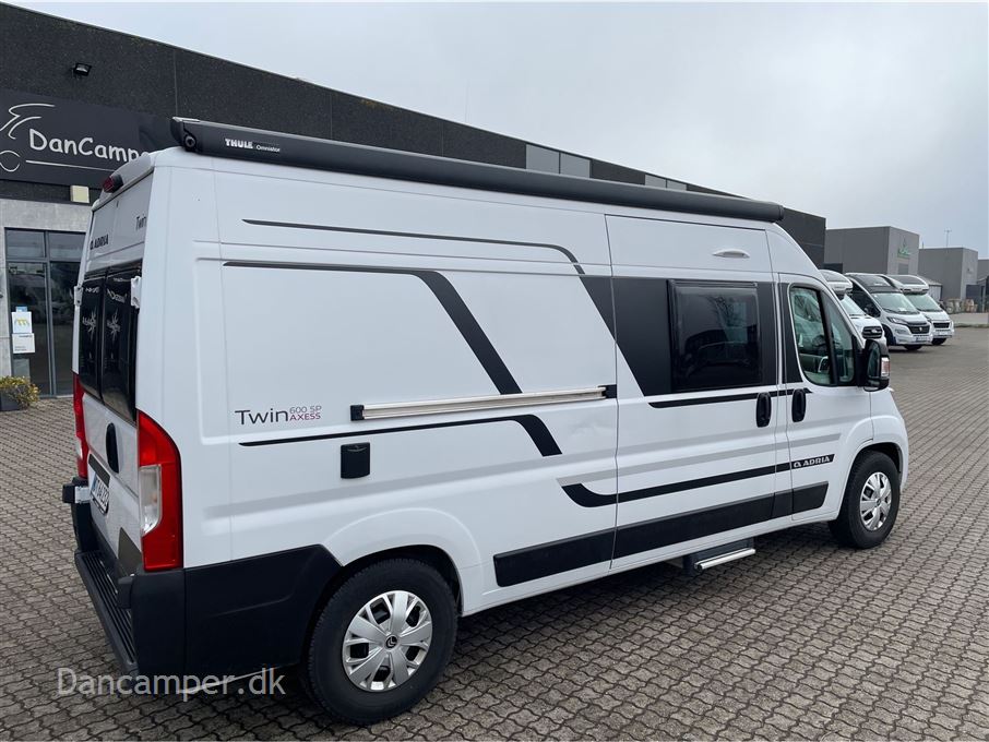 Adria Twin Axess 600 SP