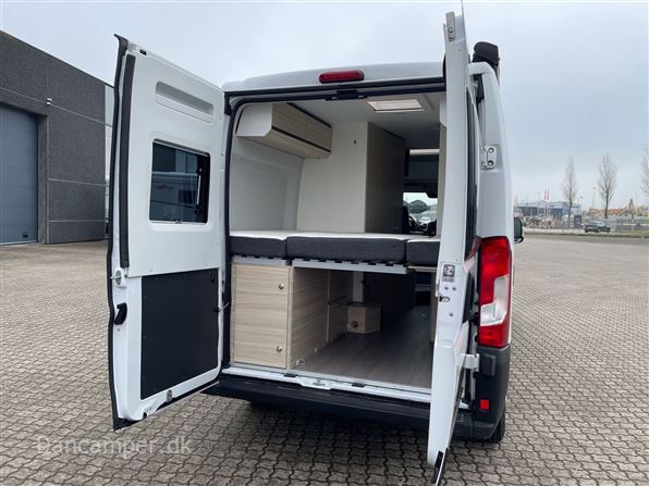 Adria Twin Axess 600 SP