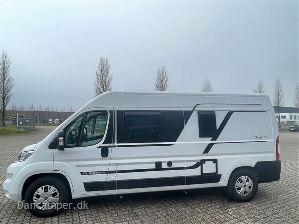 Adria Twin Axess 600 SP