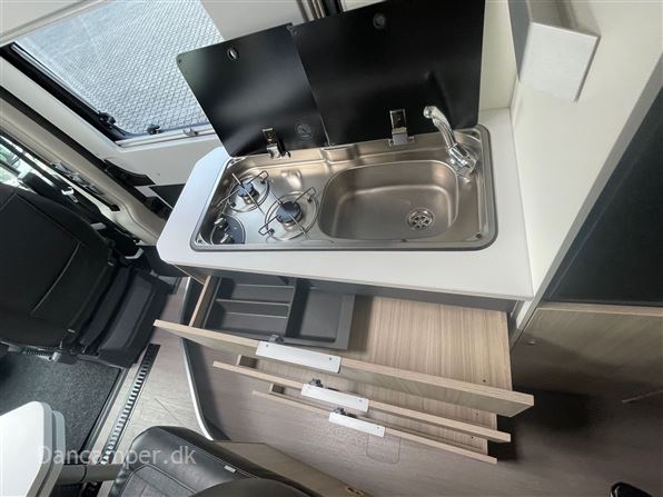 Adria Twin Axess 600 SP