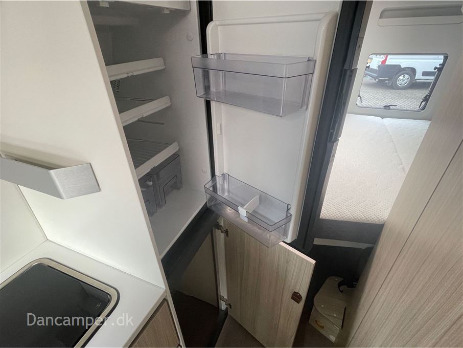 Adria Twin Axess 600 SP