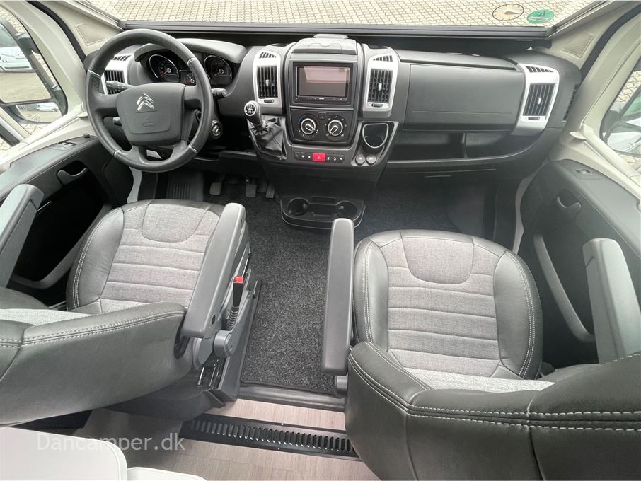 Adria Twin Axess 600 SP