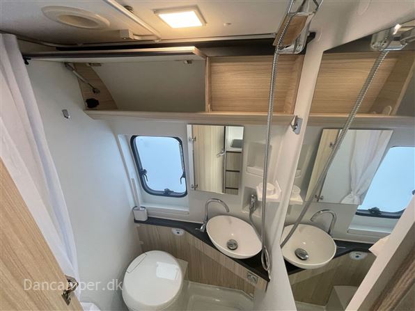 Adria Twin Axess 600 SP